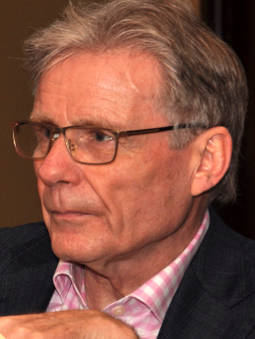 Kenneth Skarratt es el presidente de la Comisión de Perlas de CIBJO.