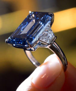 Christie’s vende el diamante Oppenheimer Blue por 57 millones
