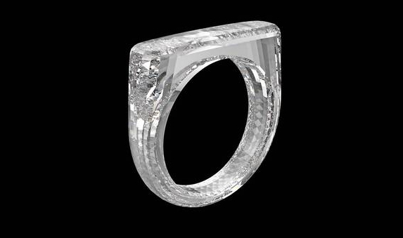 Sotheby's subasta un anillo tallado de un diamante… que aún no está hecho