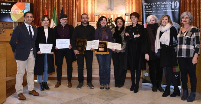 Galardonados en la XIX entrega de Premios a la Artesanía Creativa en Sevilla.