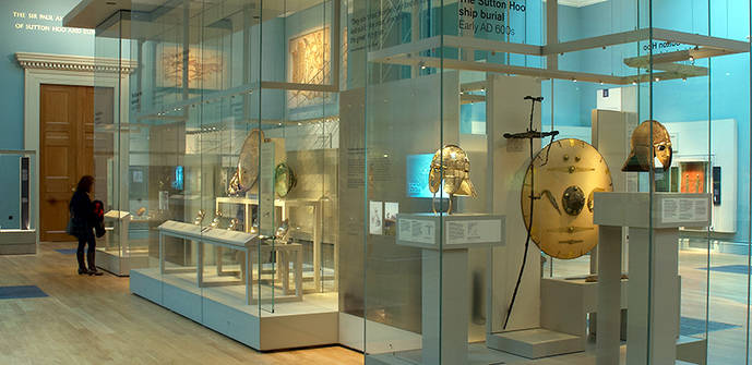El Museo Británico da por perdido un anillo de Cartier