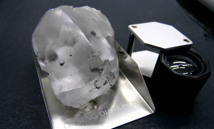 Encuentran en Sudáfrica el quinto mayor diamante del mundo