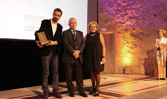 ProDiam recibe un premio por sus 20 años de difusión de la Joyeria y la Gemologia