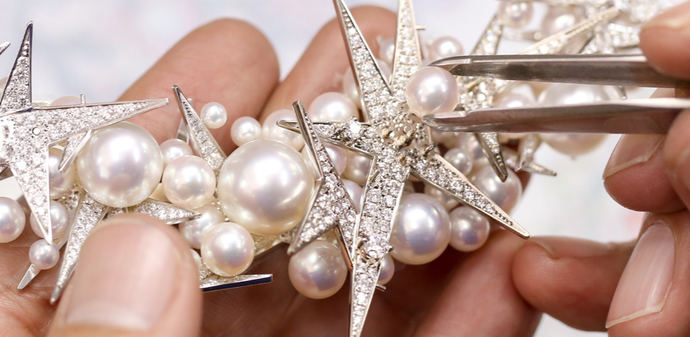 Cita online con las perlas y la alta joyería