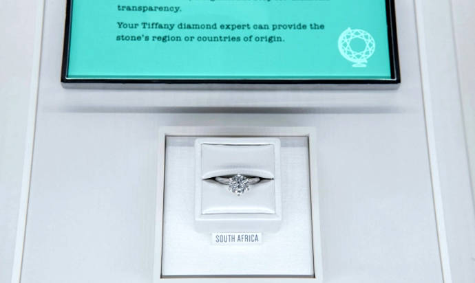 Tiffany lidera la transparencia en la venta de diamantes