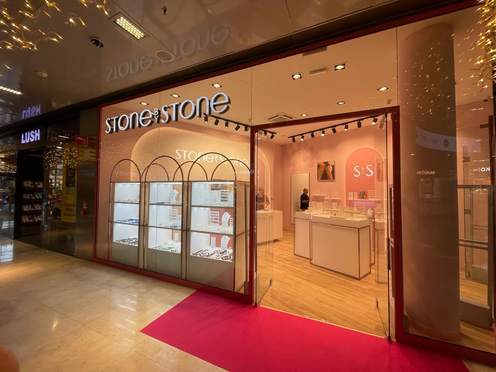 STONE by STONE se une a Arenas de Barcelona