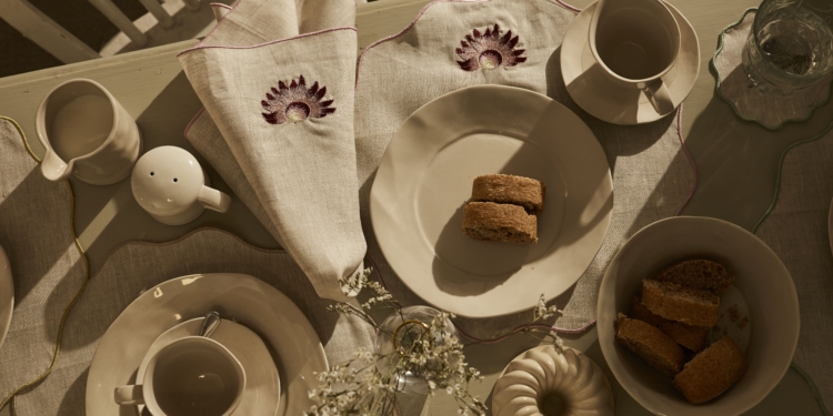 Apodemia y Juno presentan su primera colección textil