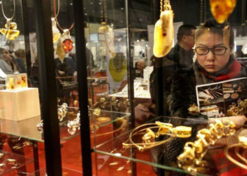 Amberif mantiene la 25ª edición de su concurso de diseño de joyas con ámbar