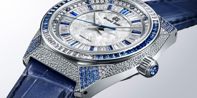 White Lion, una creación de Micro Artist Studio