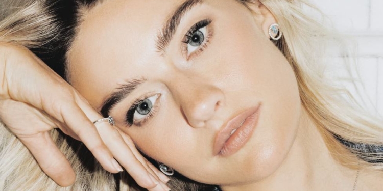 Las joyas de Naiomy destacan por su diseño elegante