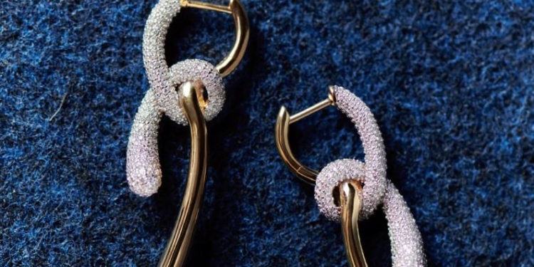 Pdpaola lanza su nueva colección de joyas, Twist