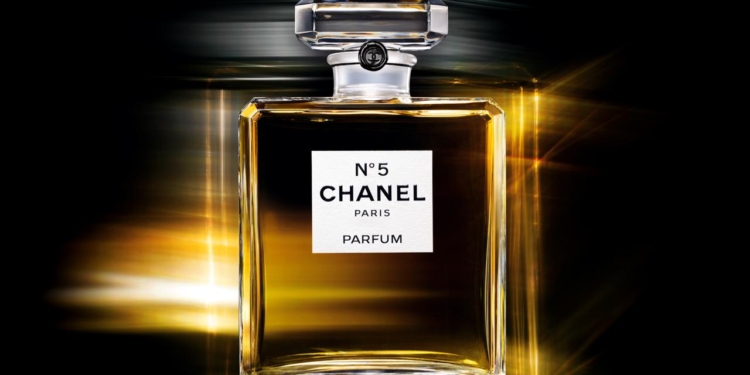Chanel N°5 celebra sus 100 años con alta joyería