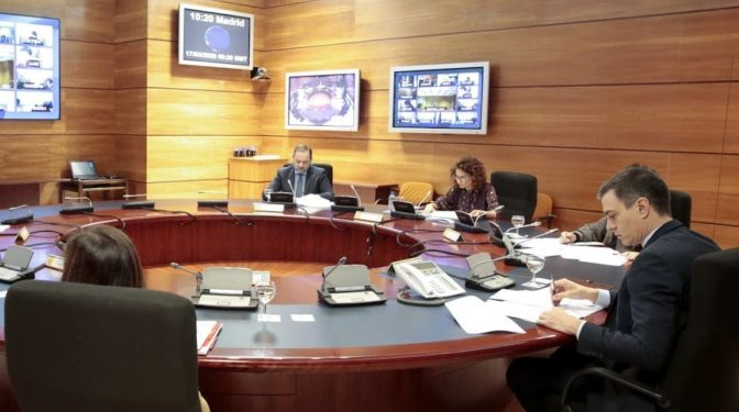 El Gobierno plantea una moratoria de seis meses a Pymes y Autónomos