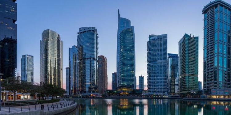 ICA y DMCC firman acuerdo para organizar un congreso en Dubái