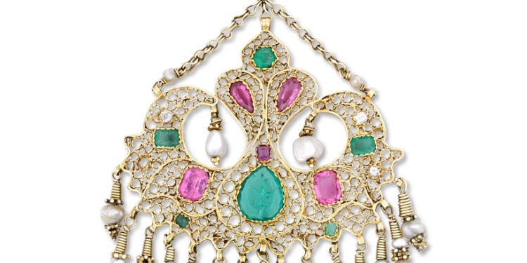 MS Rau abre una boutique y exposición de joyas