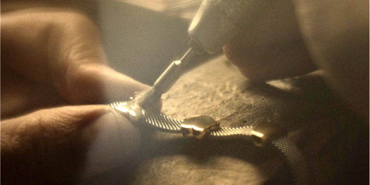 La Escuela TOUS de Joyería y Oficios Artesanos inicia su tercera edición con un formato totalmente digital