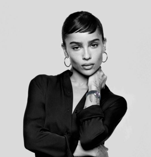 Omega, la elección de la actriz Zoë Kravitz