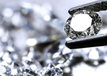 Curso IGE de Graduación de Diamantes en Chile