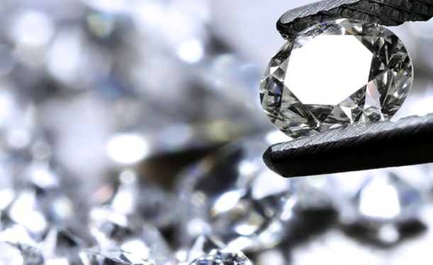 Curso IGE de Graduación de Diamantes en Chile