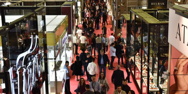 Estambul anuncia también el aplazamiento de su feria joyera a 2021