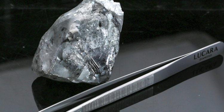 Extraen un diamante de casi 1.000 quilates en Botswana