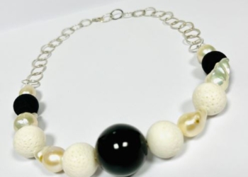 Laura Márquez presenta su nueva colección de joyas