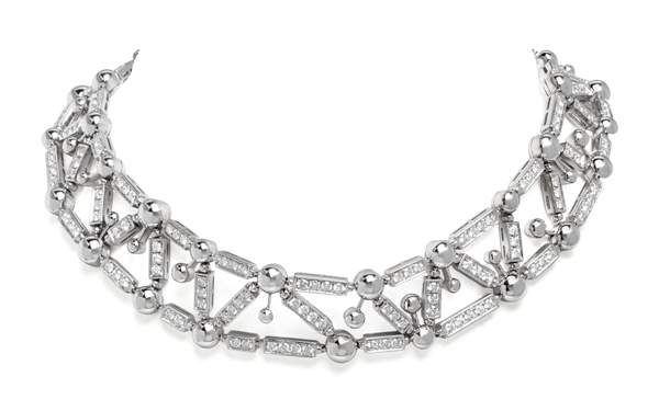 Los joyas de Madeleine Albright se subastarán