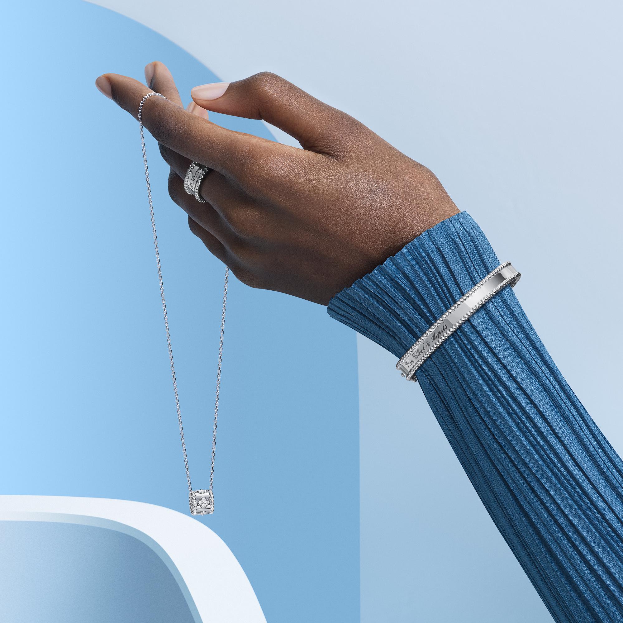 Van Cleef & Arpels lanza la colección ‘Perlée’