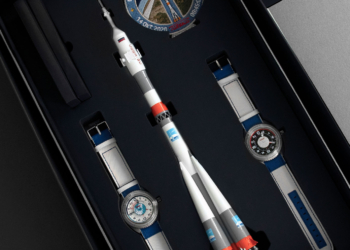 Raketa lanza un reloj homenajeando a los cosmonautas