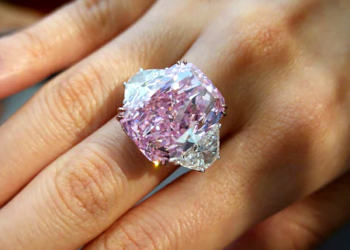 Los diamantes de color vuelven a brillar en las subastas