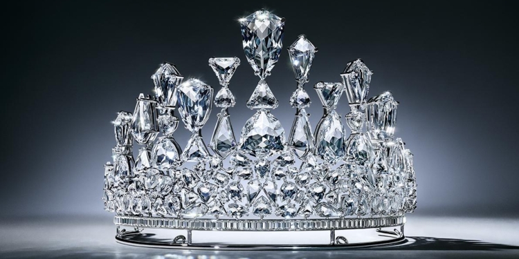 Swarovski presenta la nueva tiara para el Baile de la Ópera de Viena