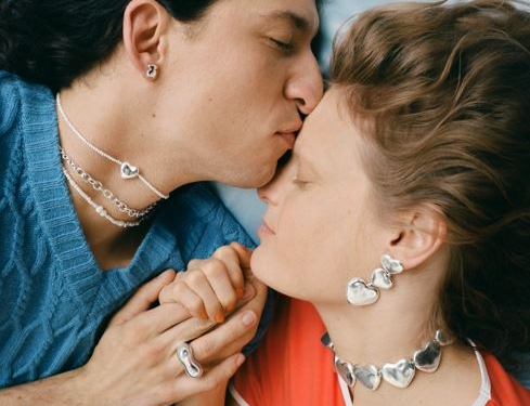 Tous presenta un nuevo concepto para San Valentín, ‘To Love Is To Discover’