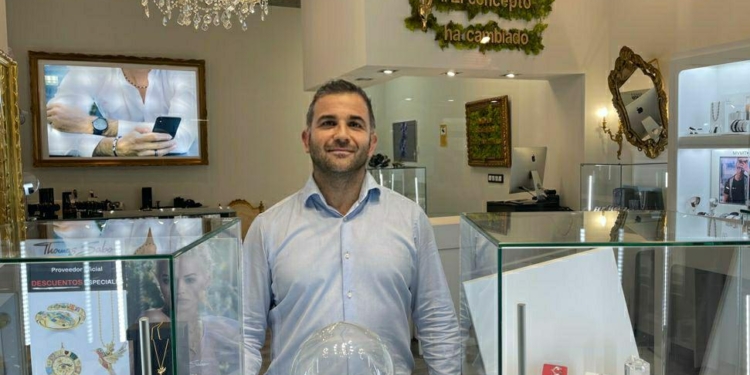 De la consulta al mostrador: Hablamos con el diseñador tras el premio Sintemática