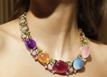 Collar Prodigious Color: opulencia en su máximo esplendor