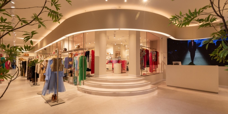 Lola Casademunt reabre su ‘flagship store’ en Madrid