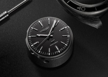Longines lanza un nuevo reloj hecho con carbono
