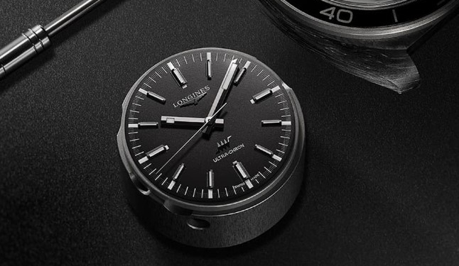 Longines lanza un nuevo reloj hecho con carbono
