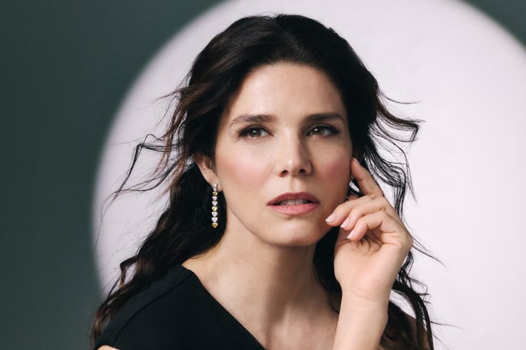 Juana Acosta lanza la colección Fancy Love de Jose Luis Joyerías