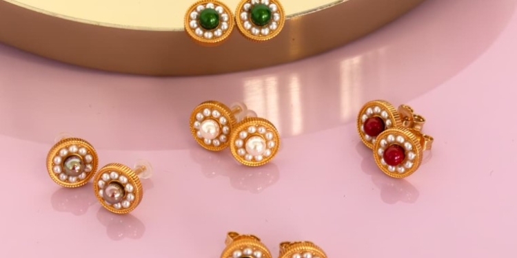 Majorica lanza la nueva colección Daisy con estilo clásico