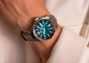 Lotus lanza su nueva colección de relojes Lotus Koms