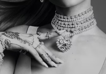 Swarovski logra su primer beneficio operativo en años