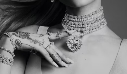 Swarovski logra su primer beneficio operativo en años