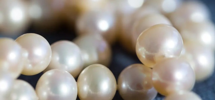 Perlas y chokers, nuevas joyas para bodas