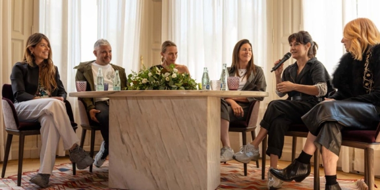 Unión Suiza lanza el Certamen de la Joya Conmemorativa