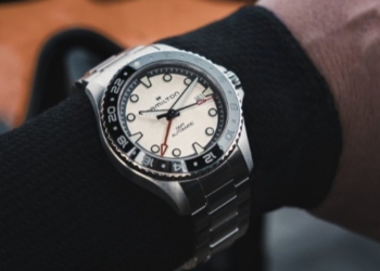 El modelo Khaki Navy Scuba estrena función GMT