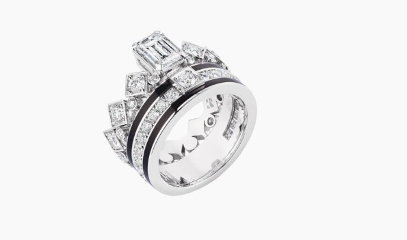 Chaumet lanza el anillo Triomphe para el público masculino