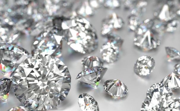 Alrosa podría disminuir su producción por crisis