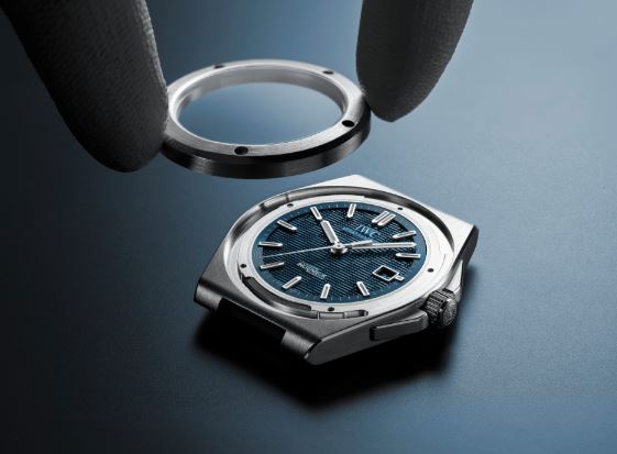 IWC lanza el nuevo Ingenieur Automático 40