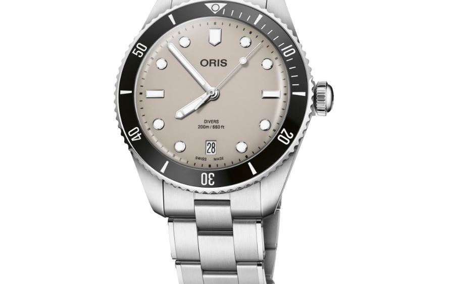 Oris rinde homenaje a los años 60 con su nuevo reloj