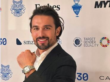 El director ejecutivo de Gerald Charles, Forbes Under 30